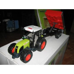 1:16 CLAAS Nectis 267 F con remolque