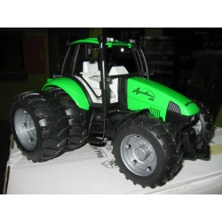 1:16 DEUTZ Agrotron 200 Doble Rueda Trasera