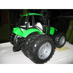 1:16 DEUTZ Agrotron 200 Doble Rueda Trasera