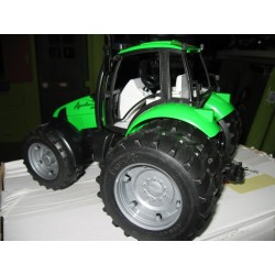 1:16 DEUTZ Agrotron 200 Doble Rueda Trasera