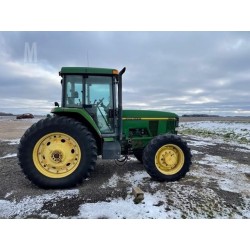 JOHN DEERE 7210 - Luna lateral derecha