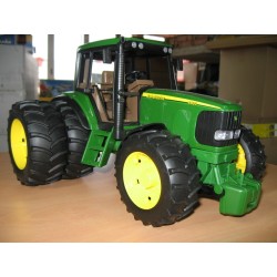 1:16 JOHN DEERE 6920 Doble Rueda Trasera