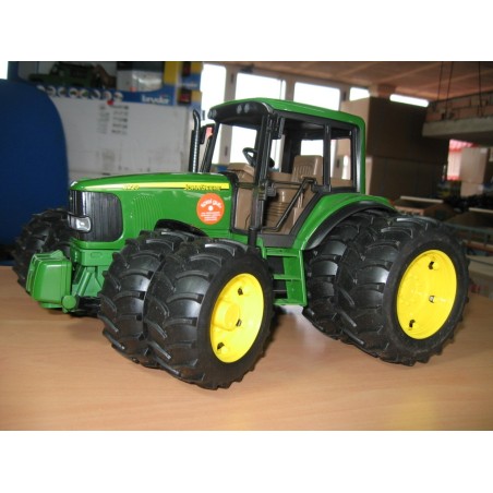 1:16 JOHN DEERE 6920 Doble Rueda