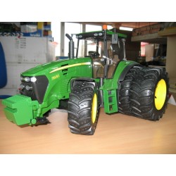 1:16 JOHN DEERE 7930 Doble Rueda Trasera