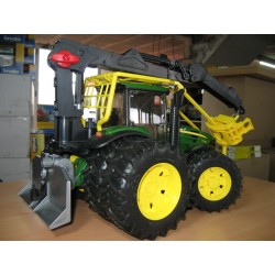 1:16 JOHN DEERE 7930 Forestal Doble Rueda