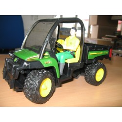 1:16 JOHN DEERE Gator 855D con muñeco