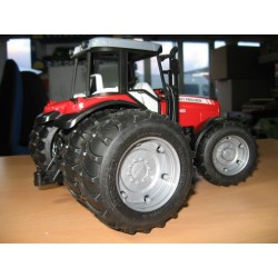 1:16 MASSEY FERGUSON 7480 Doble Rueda Trasera