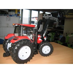 1:16 McCORMICK XTX 165 con pala