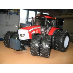 1:16 McCORMICK XTX 165 Doble Rueda