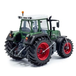 FENDT 820.