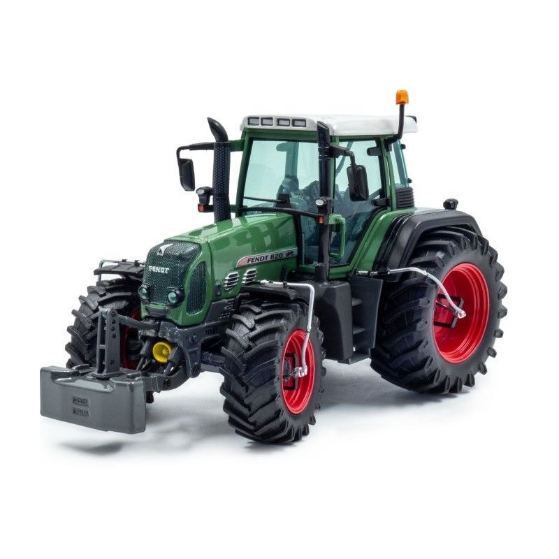 FENDT 820.