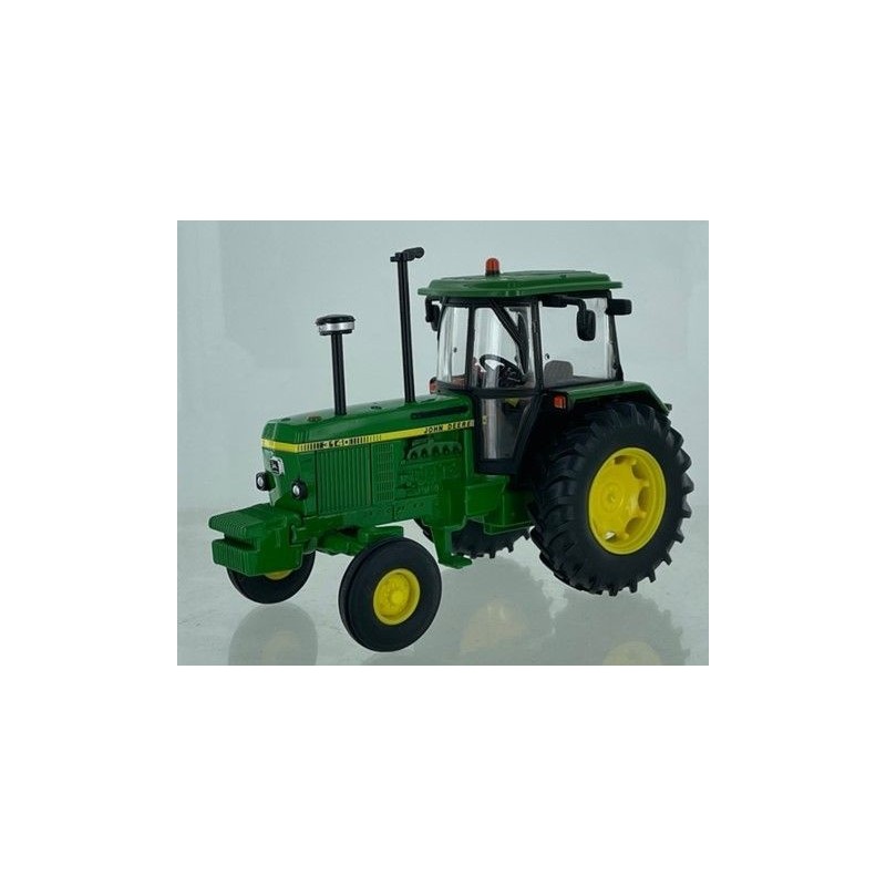 1:32 JOHN DEERE 3140