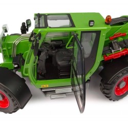 FENDT 820.