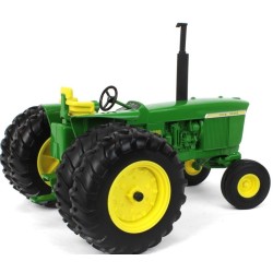 1:16 Metal: JOHN DEERE 4320 doble rueda trasera