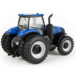 1:32 NEW HOLLAND T8.380 doble rueda trasera