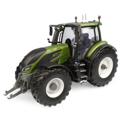 1:32 VALTRA Q305 verde oliva metalizado