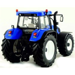 1:32 NEW HOLLAND T7550