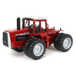 1:32 MASSEY FERGUSON 4880 doble rueda