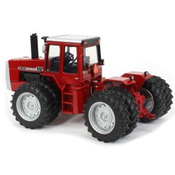 1:32 MASSEY FERGUSON 4880 doble rueda