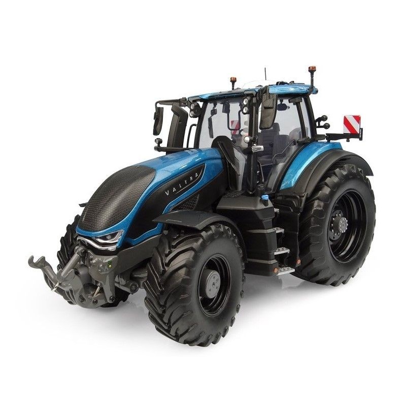 VALTRA A750.