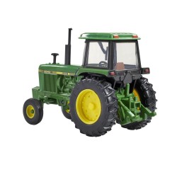 copy of 1:32 JOHN DEERE 4020 Doble rueda trasera