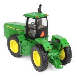 copy of 1:32 JOHN DEERE 8760 Doble rueda