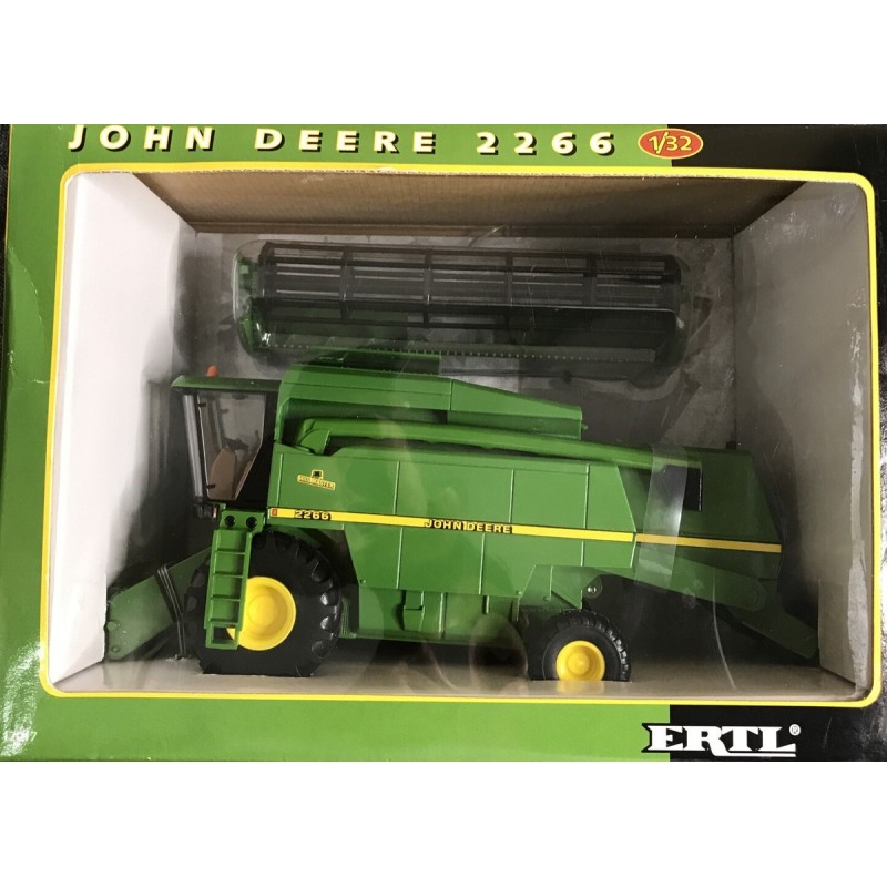 copy of 1:32 JOHN DEERE cosechadora 9880
