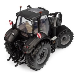1:32 DEUTZ-FAHR 7250 TTV Warrior MATT BLACK